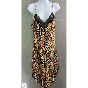 Deena & Ozzy Animal Print Robe - Black and Orange